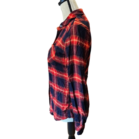 Gap Red Flannel - Picture 5 of 9